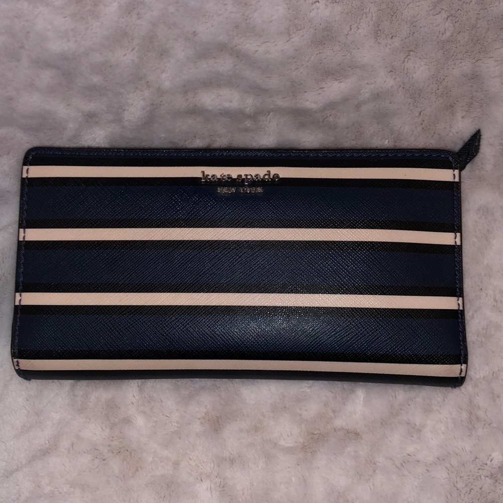 Kate Spade large slim bifold wallet